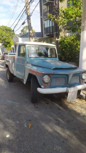 Ford F-75 4X4 2.3 1975