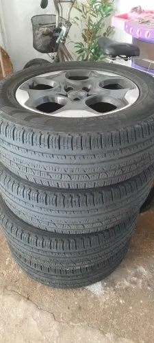 Pneus aro 16 215 60 16 pra jeep Renegade Fiat Toro etc