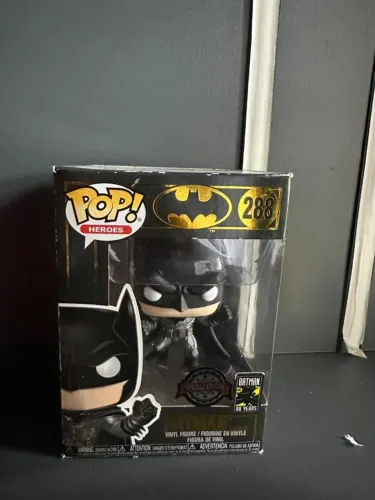 Funko Pop importado Batman #288 80 Years Edition