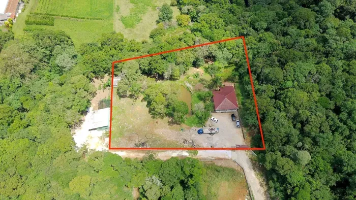 Imóvel para venda possui 3568 metros quadrados em Santa Gema - Colombo - PR
