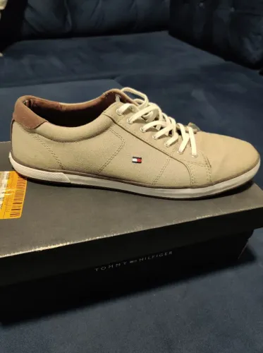 Tênis Tommy Hilfiger Tamanho 41