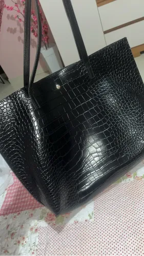 Bolsa preta de couro