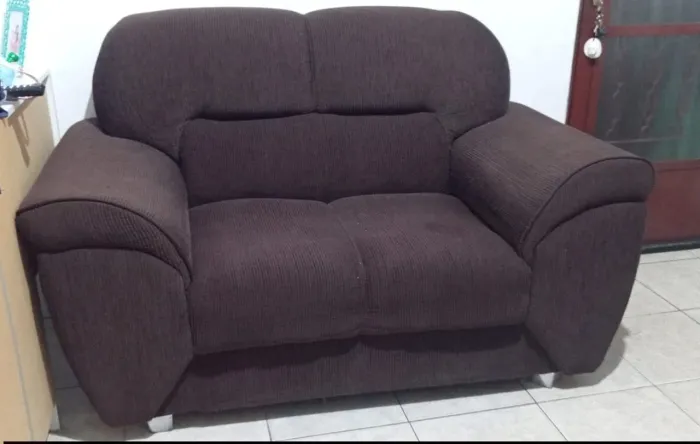 SOFÁ 2 LUGARES EM EXCELENTE ESTADO 