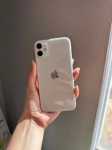 iPhone 11