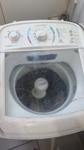 Máquina de Lavar Electrolux Turbo Economia 8kg R$ 400
