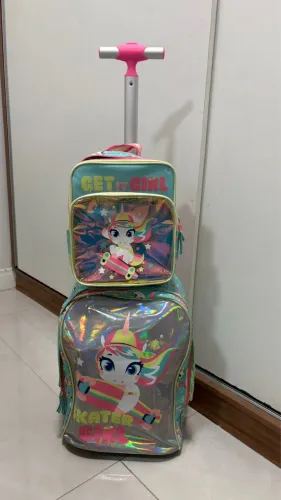 Mochila de rodinha com lancheira Puket Ótimo estado