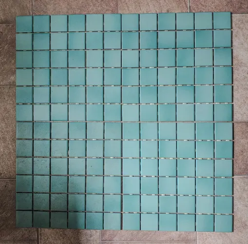 Pastilhas Atlas 5x5 antiderrapante verde R$150m2 tenho 34m2 com desconto se levar o lote