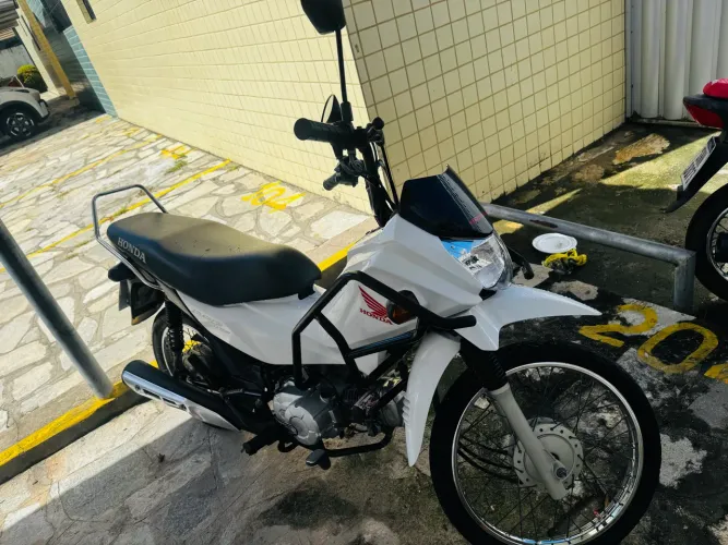 2023 POP 110i muito conservada 