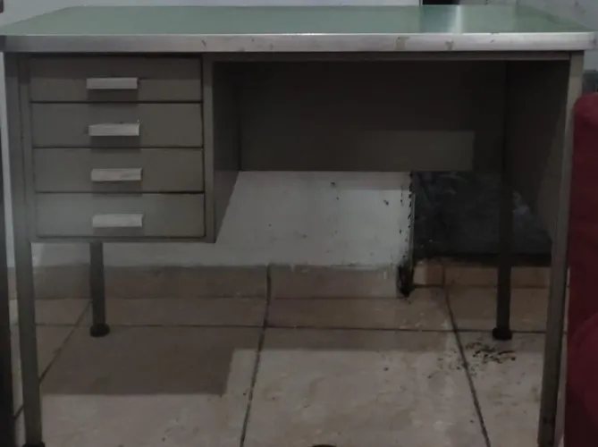 Mesa de escritório boa