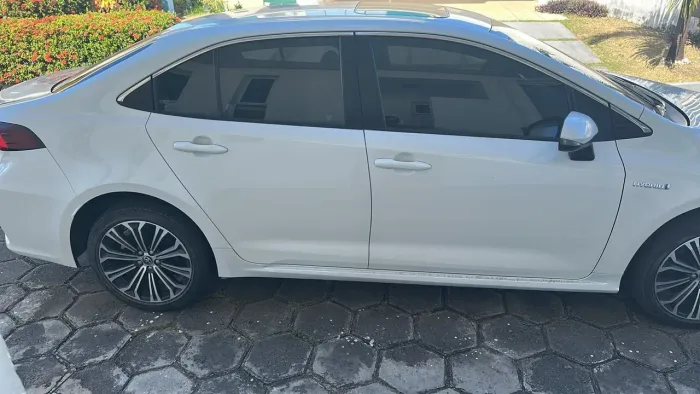 Toyota Corolla Altis Prem. Hybrid 1.8 Flex AUT 2023