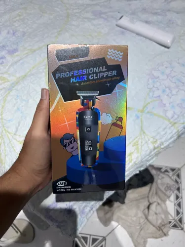 Máquina de Cortar Cabelo Kemei MAX-5090 Profissional Recarregável USB