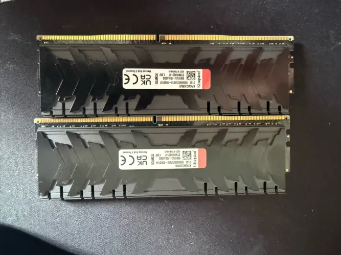 Memória DDR4 16GB (2x8GB) Kingston Fury Renegade 3600MHz CL16