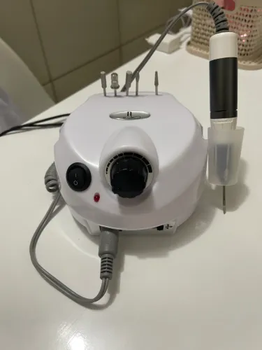 Vendo p bateria de porquinho para nail designer