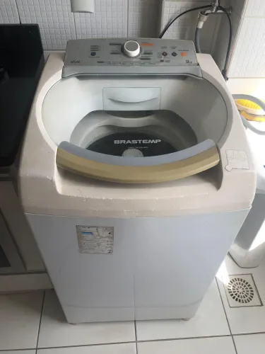 Vendo máquina de lavar roupa 9kg