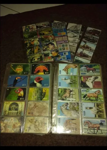 Vendo coleção de cartões telefônicos mais 3.000 cartões (Telebrás, Telesp, Telemar, etc)