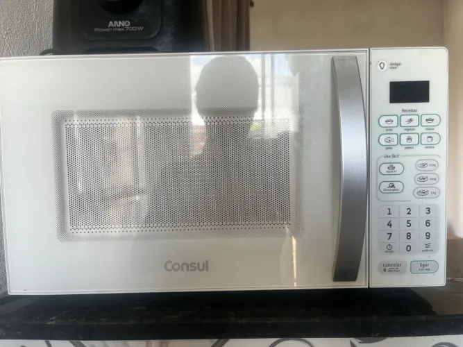 Microondas branco consul 20L