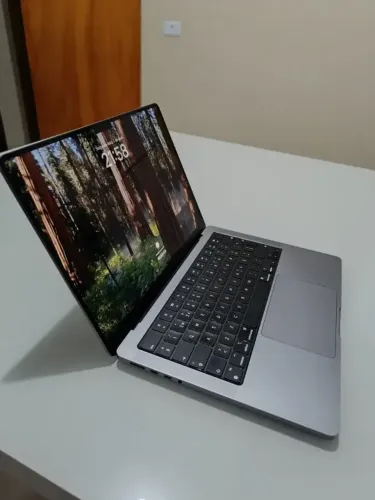 Macbook Pro M2 Pro 2023 14.2 Silver 16gb De Ram - 512gb Ssd (Usado)
