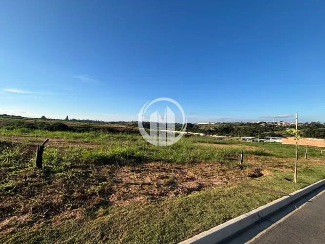 Terreno á venda com 250m² - Applausi Villaggio Engordadouro Jundiaí/SP