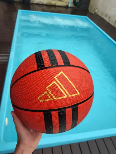 Bola de BASQUETE ADIDAS