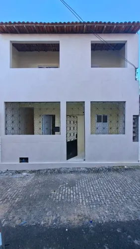 Casa Duplex Ampla com 3 Quartos em Vida Nova - Caminho 113 | Lauro de Freitas