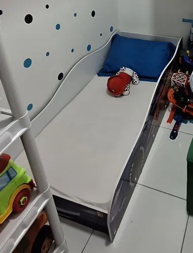 Cama infantil carros com colchão