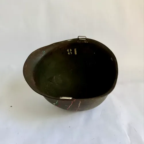 CAPACETE MILITAR DE AÇO _ ANTIGUIDADE _ COLECIONADOR