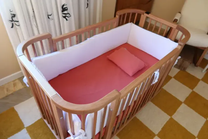Berço Evolutivo de Madeira Maciça Sleep Incolor 3 em 1 com rodas e colchão