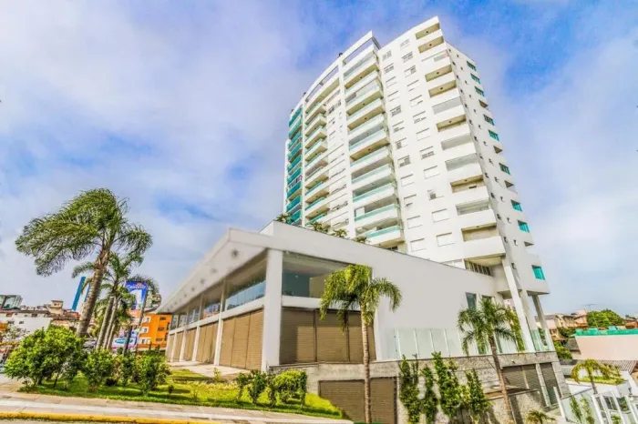Apartamento Semimobiliado Celebrity