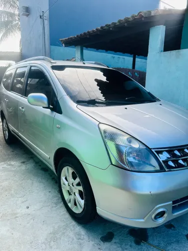 Nissan Livina Grand SL 1.8 16V Flex Fuel Aut. 2014