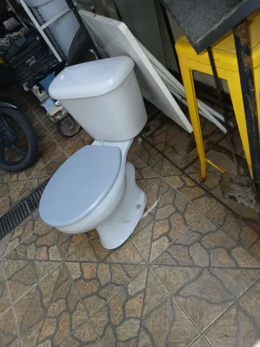 Vaso sanitário seminovo