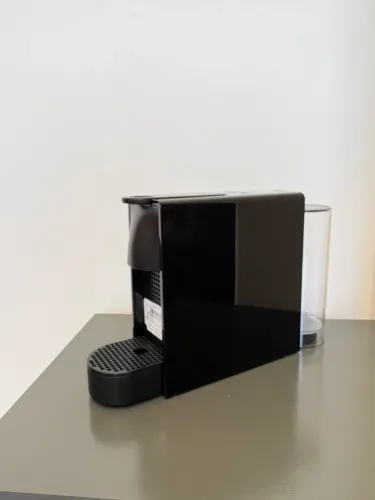 Cafeteira Nespresso Essenza Mini