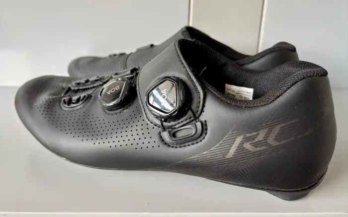 Sapatilha Shimano RC7