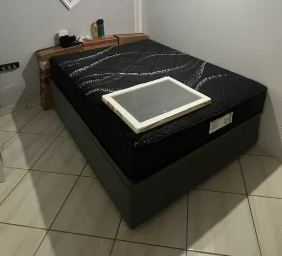 CAMA BOX CASAL COM MOLAS ENSACADAS