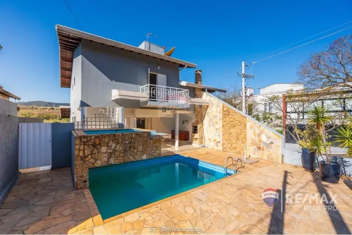 Casa Venda Condominio Louveira, 4 Dormitórios (3 Suítes), Pisncina, 6 vagas, Sala de Cinem