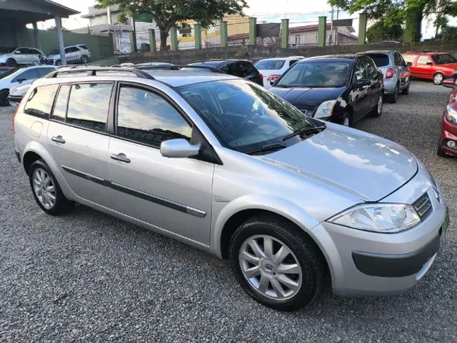 Renault Megane Grand Tour Dynam. Hi-flex 1.6 16V 2013