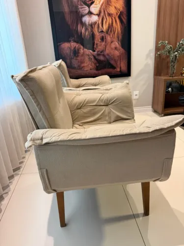Vendo duas poltronas em excelente estado. 500,00 as duas