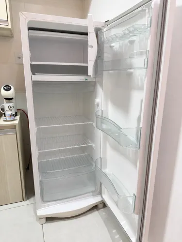 Geladeira Consul 261L Branca, Muito Nova