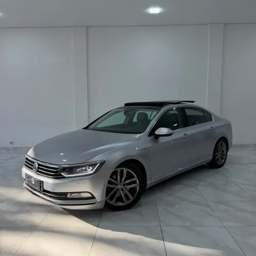 Volkswagen Passat Highline 2.0 TSI 220cv Tip. 2018