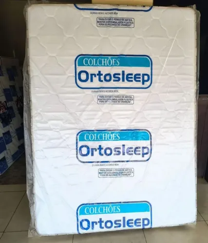 Colchão de Casal D33, 14cm e 17cm de espuma 'PROMOÇÃO" 1.38x1.88, Marca ORTOSLEEP, novos.