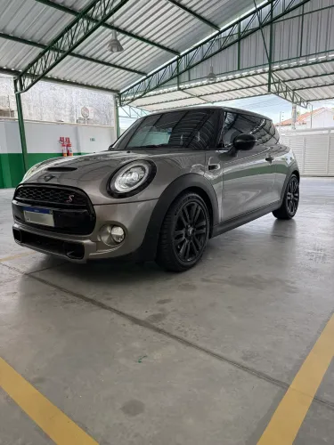 Mini Cooper S 2.0 Turbo 16V 3P Aut. 2019