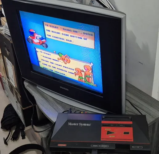 Videogame - Sega Master System 2 com 1 controle e 1 jogo. Caixa e manuais