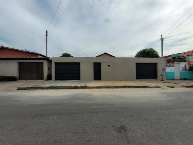 Casa em lote de 280 metros