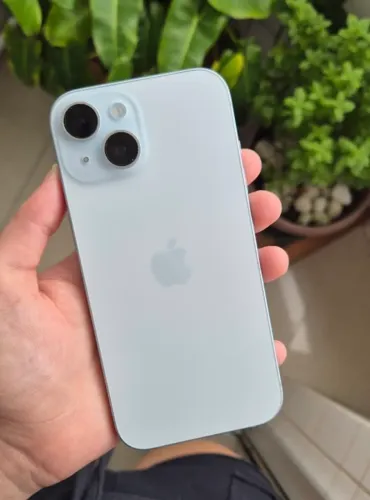 iPhone 15 128GB | Seminovo | Caixa e acessórios