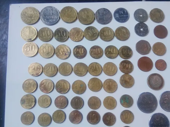 Vendo moedas antigas e raras