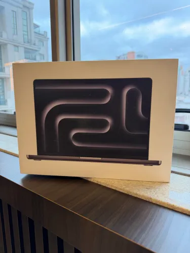 MacBook Pro M5 Pro 24GB / 1TB SSD / NOVO LACRADO - LOJA FÍSICA 