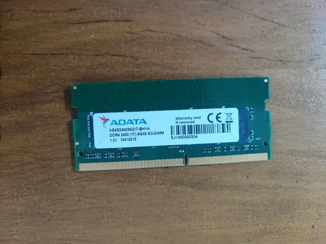 Memória RAM ADATA DDR4 8GB 2.4GHZ
