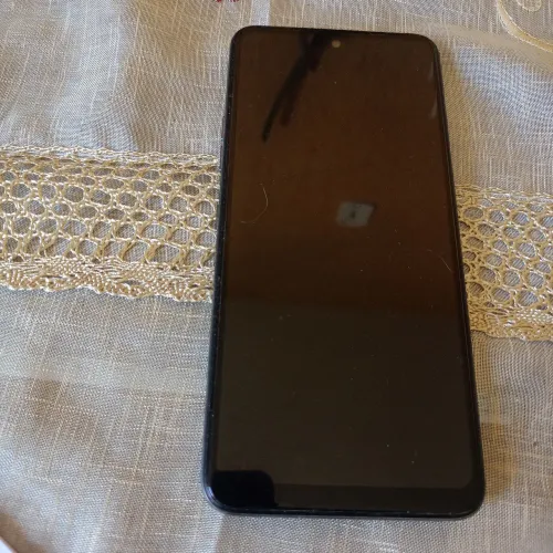 Celular K52 LG 250,00 reais.