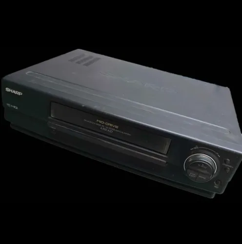 Video cassete Sharp precisa manutenção 