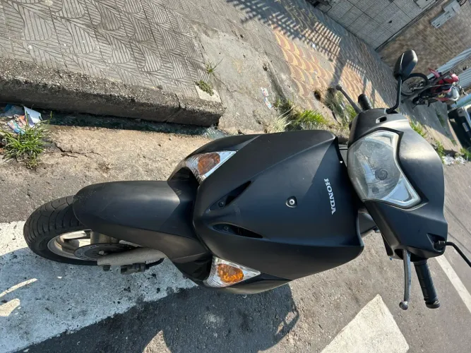 Honda lead 110,com pneus novos revisado