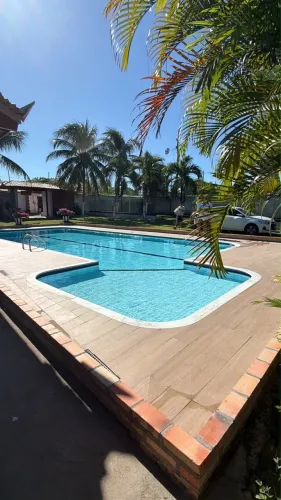 Alugo casa com piscina próximo às praia